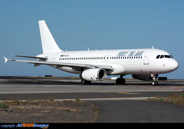 Airbus A320-232 Airbus A320-232