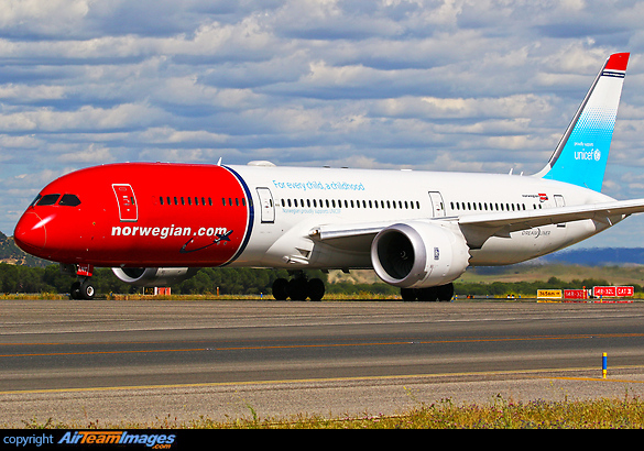 Boeing 787-9 Dreamliner Boeing 787-9 Dreamliner