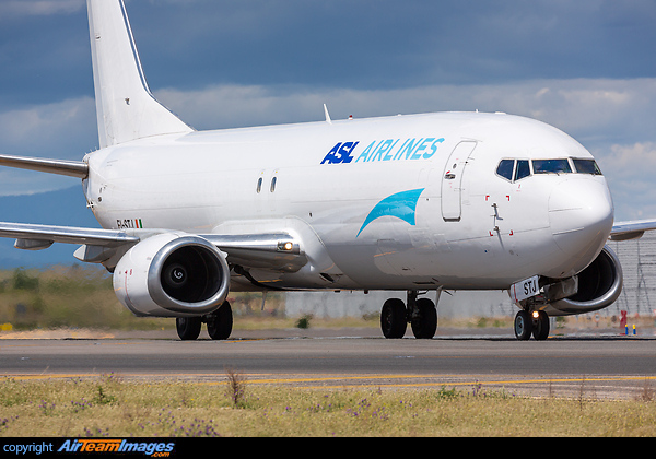 Boeing 737-490(SF) Boeing 737-490(SF)