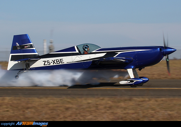 Extra EA-330SC Extra EA-330SC