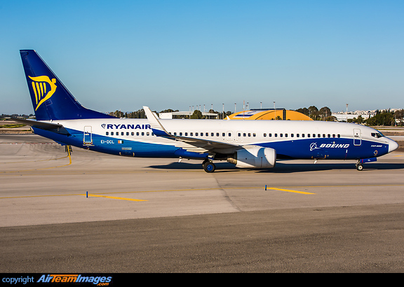 Boeing house c/s Boeing 737-8AS