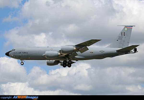 Boeing KC-135R Stratotanker Boeing KC-135R Stratotanker