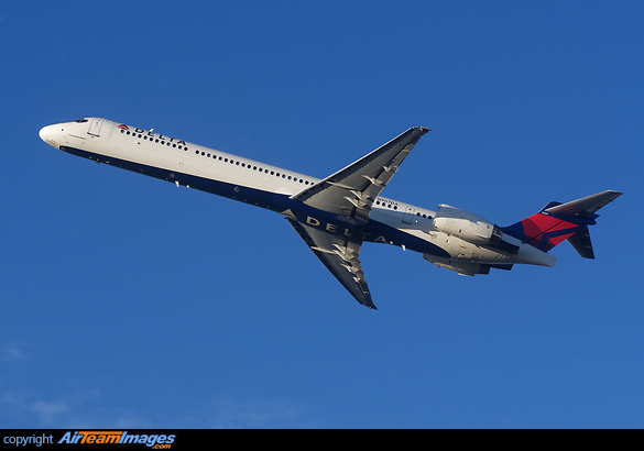 McDonnell Douglas MD-90-30 McDonnell Douglas MD-90-30