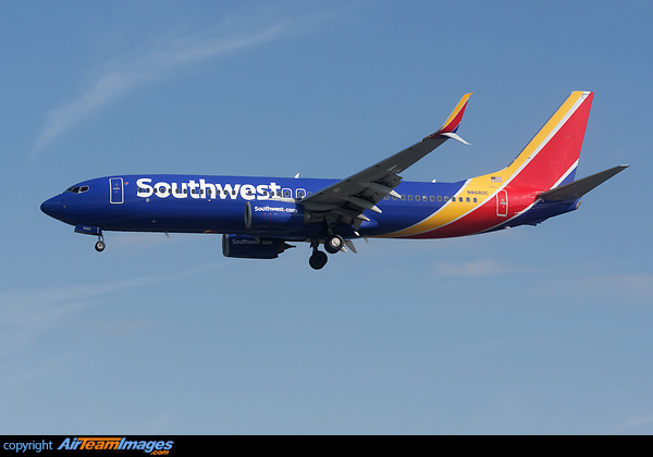 Boeing 737-8H4 Boeing 737-8H4