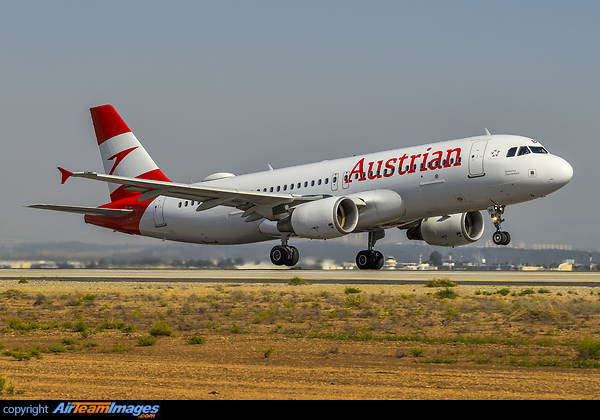 Airbus A320-214 Airbus A320-214