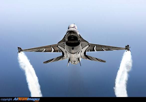 F-16AM Fighting Falcon F-16AM Fighting Falcon