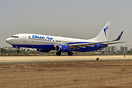 Boeing 737-82R