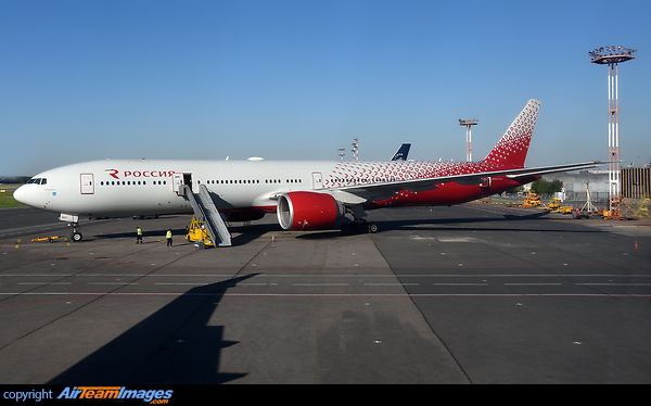 Boeing 777-31H/ER Boeing 777-31H/ER