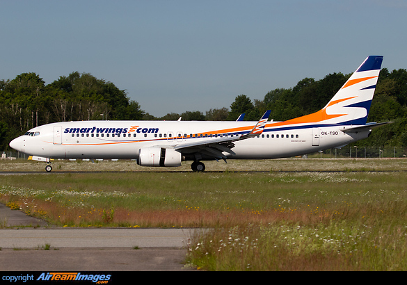 Boeing 737-8GQ Boeing 737-8GQ