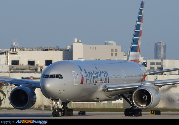 Boeing 777-223/ER Boeing 777-223/ER