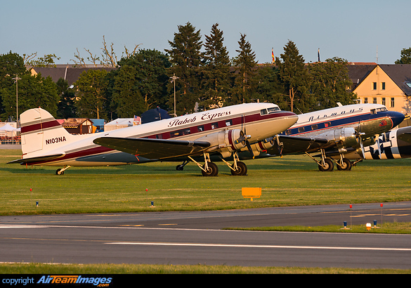 Douglas C-47A (DC-3) Douglas C-47A (DC-3)