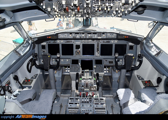 Boeing 737-83N(BCF) Boeing 737-83N(BCF)