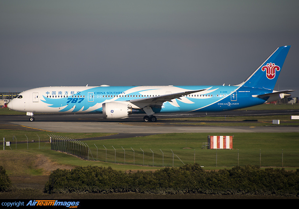 Boeing 787-9 Dreamliner