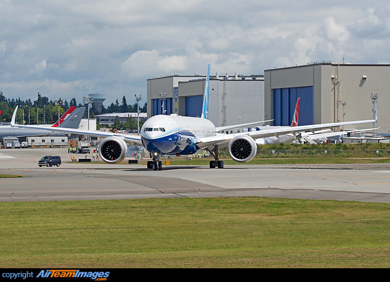 Head on with wing tips folded up Boeing 777-9X