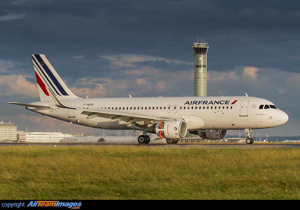 Airbus A320-214 Airbus A320-214