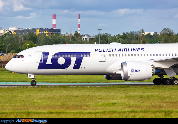 Boeing 787-9 Dreamliner Boeing 787-9 Dreamliner