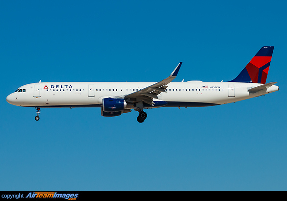 Airbus A321-211 Airbus A321-211