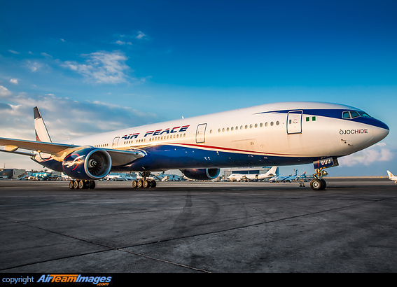 Boeing 777-31H/ER Boeing 777-31H/ER
