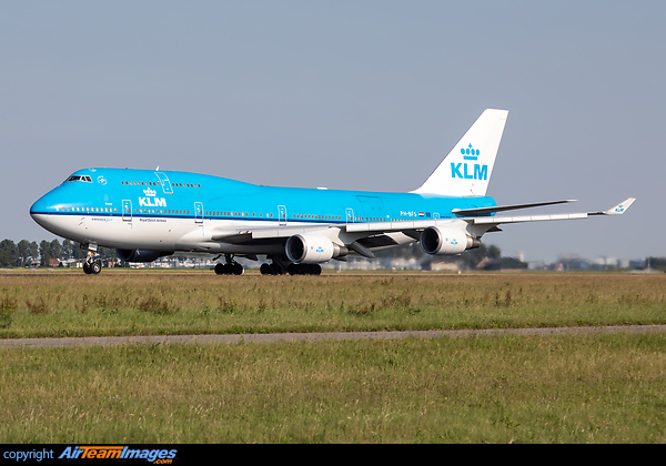Boeing 747-406M Boeing 747-406M