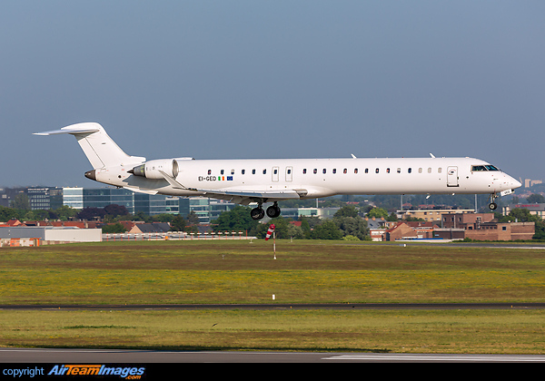 Bombardier CRJ-900LR Bombardier CRJ-900LR