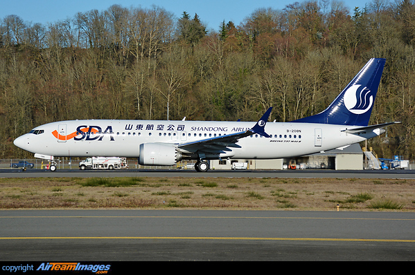 Boeing 737-8 MAX Boeing 737-8 MAX
