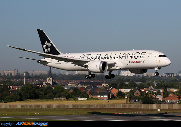 Painted in "Star Alliance" special colours since March 2019. Boeing 787-8 Dreamliner