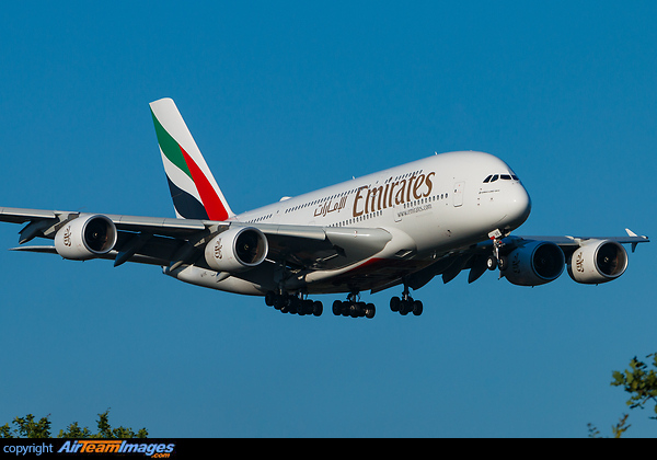 Airbus A380-842 Airbus A380-842