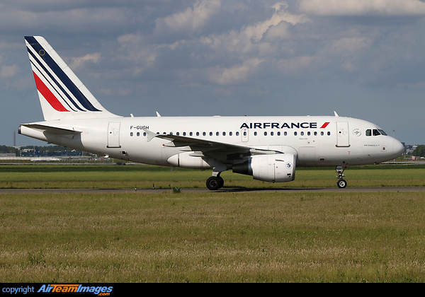 Airbus A318-111 Airbus A318-111