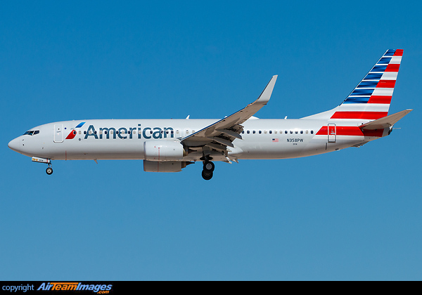 Boeing 737-823 Boeing 737-823
