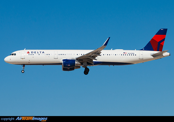 Airbus A321-211 Airbus A321-211