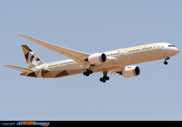 Boeing 787-10 Dreamliner Boeing 787-10 Dreamliner