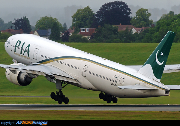 Boeing 777-240/ER Boeing 777-240/ER