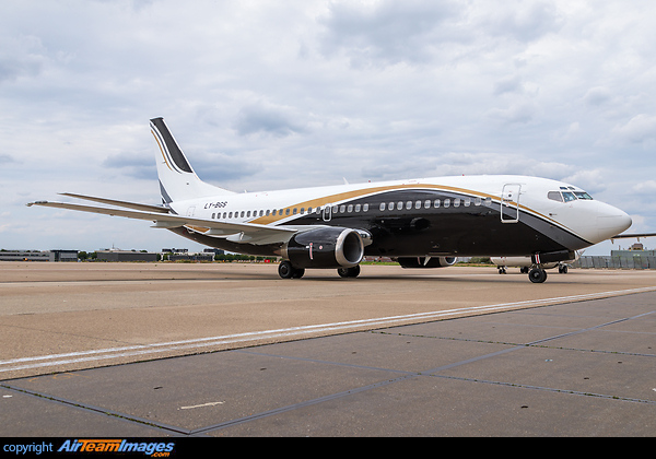 First B737-300 for KlasJet - Paintjob by MAAS Aviation Maastricht Boeing 737-3L9