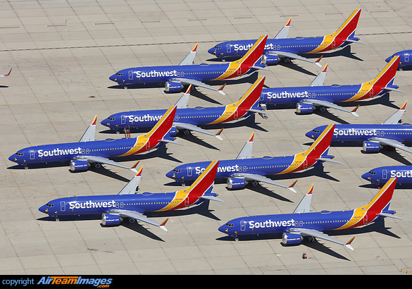 Boeing 737-8 MAX Boeing 737-8 MAX