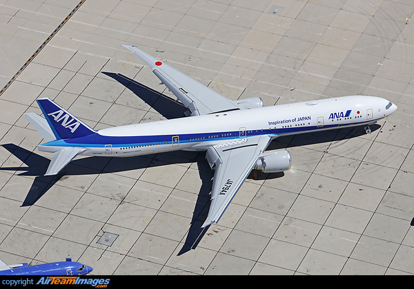 Boeing 777-381/ER Boeing 777-381/ER