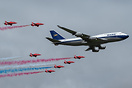 Boeing 747-400 & Red Arrows