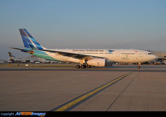 Operating in place of the usual Boeing 777-300, taxying to stand in Terminal 4. Airbus A330-243