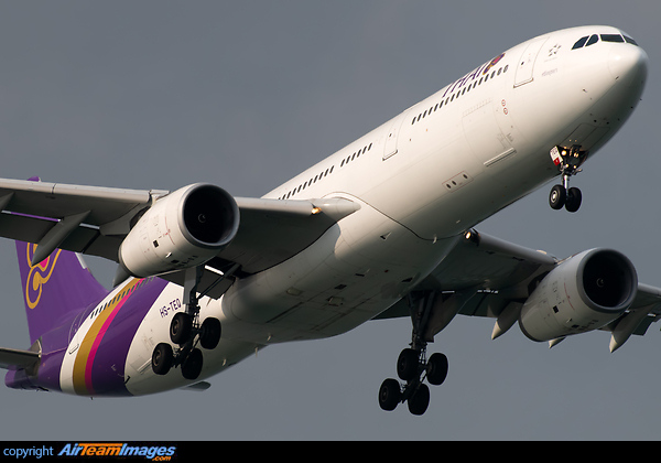Airbus A330-343 Airbus A330-343