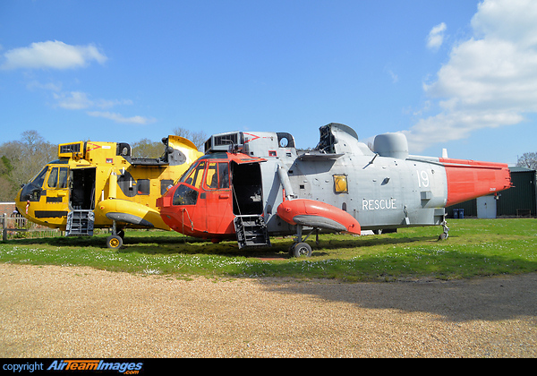 Seeing its days out not far from Gatwick Airport, awaiting the scrap man after being stripped of parts. With a sister aircraft behind awaiting the same fate. Westland Sea King
