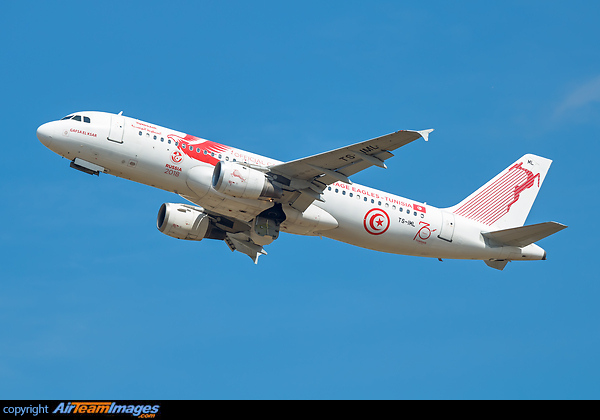 Airbus A320-211 Airbus A320-211