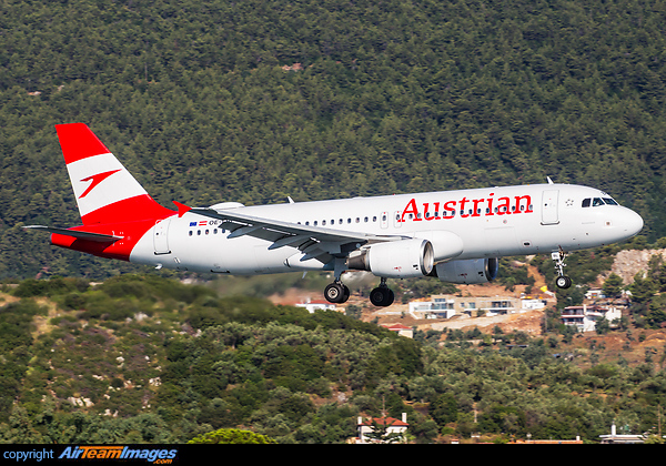 Airbus A320-214 Airbus A320-214
