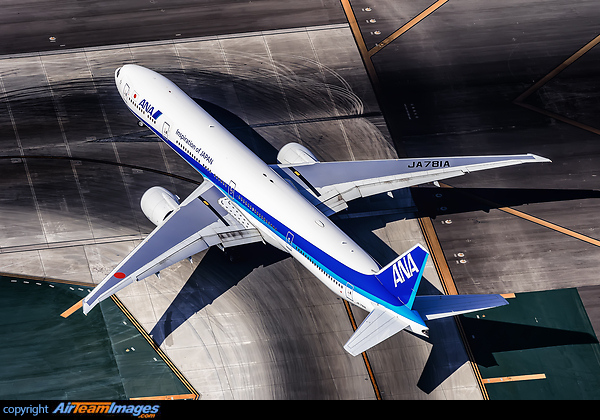 Boeing 777-381/ER Boeing 777-381/ER