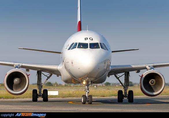 Airbus A320-214 Airbus A320-214
