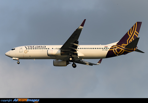 Boeing 737-8AL Boeing 737-8AL
