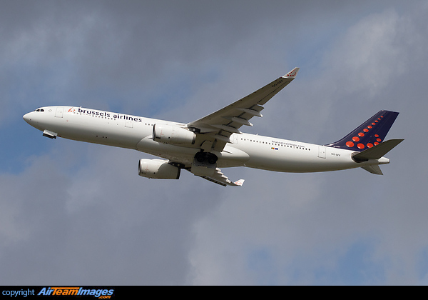 Airbus A330-343 Airbus A330-343