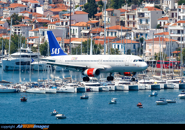Airbus A320-232 Airbus A320-232
