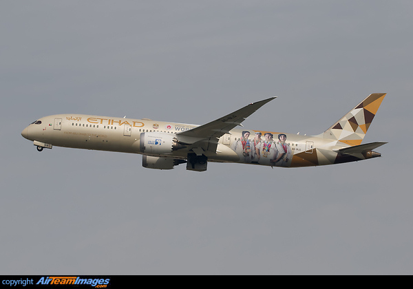 Boeing 787-9 Dreamliner Boeing 787-9 Dreamliner