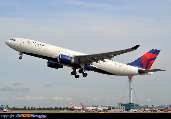 Airbus A330-223 Airbus A330-223