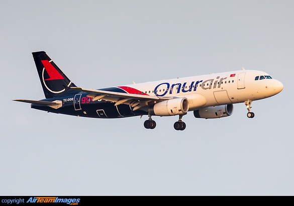 Airbus A320-232 Airbus A320-232