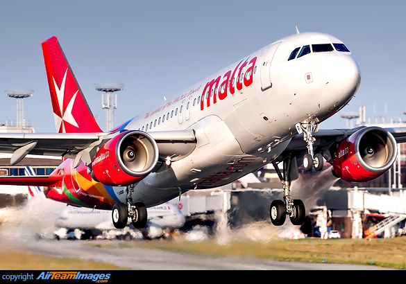 Airbus A320-214 Airbus A320-214